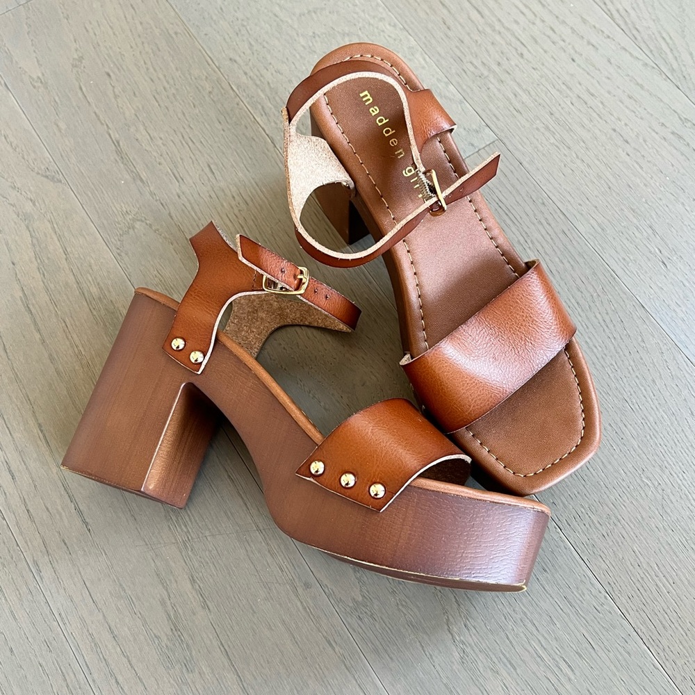 Madden Girl Dani Wooden Platform Sandals - size 6.5 NEVER WORN